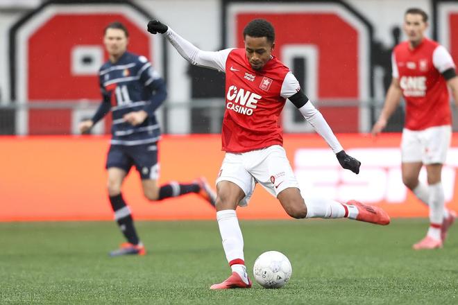 還透露了一 還透露了一