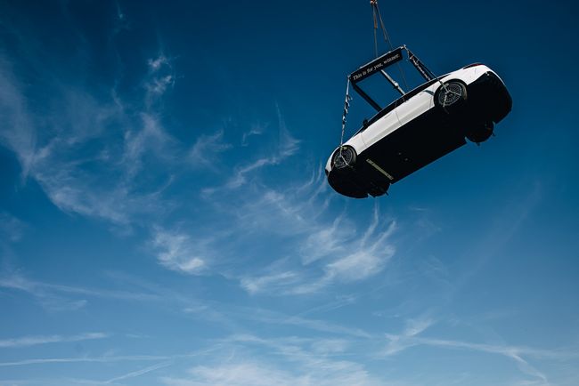 她不仅参加 她不仅参加