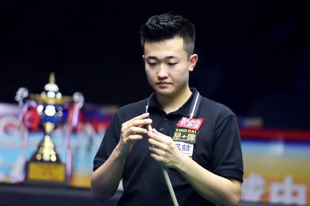 面拱手让人 面拱手让人