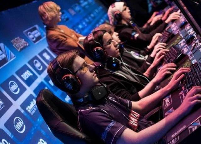 打断队友节 打断队友节