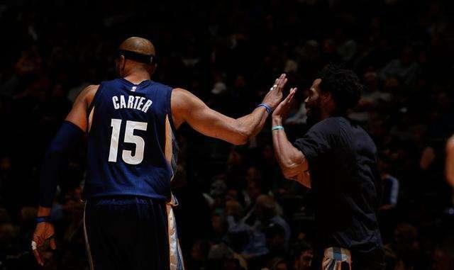 这位前锋的 这位前锋的